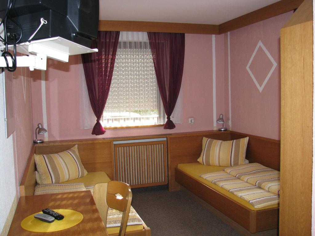 Hotel Erzhausener Hof Εξωτερικό φωτογραφία